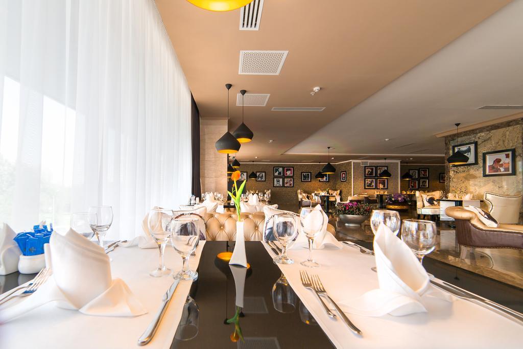 Shera Inn Hotel Αλμάτι Εξωτερικό φωτογραφία