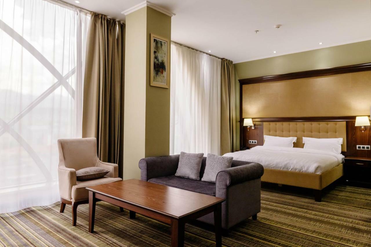 Shera Inn Hotel Αλμάτι Εξωτερικό φωτογραφία